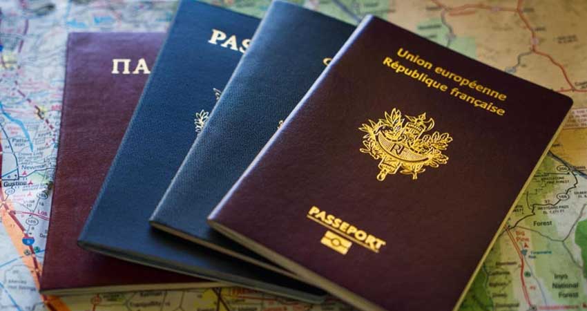 Achetez de vrais et de faux passeports en ligne